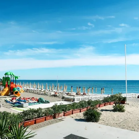 Locazione Turistica Delle Camelie - Vra200