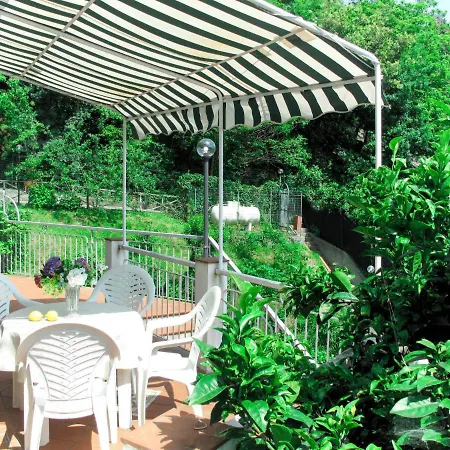 Holiday home Locazione Turistica Delle Camelie - Vra200